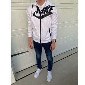 Nike Sportswear Windrunner (Windbreaker)